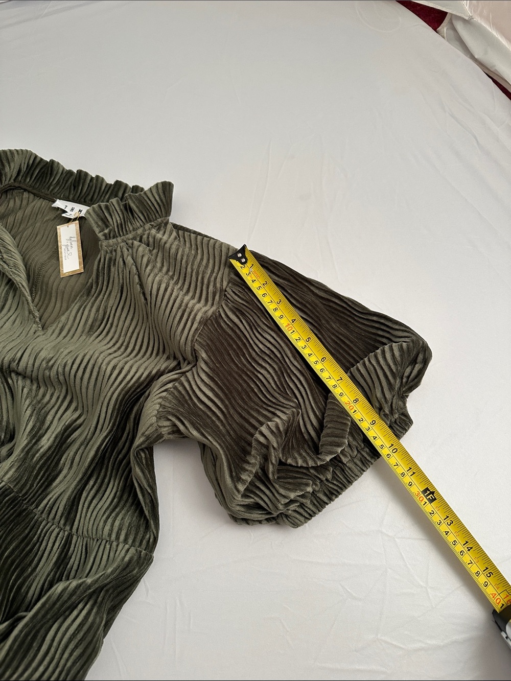 THML olive green v-neck puff sleeve velvet oversized tiered dress S - Picture 12 of 14